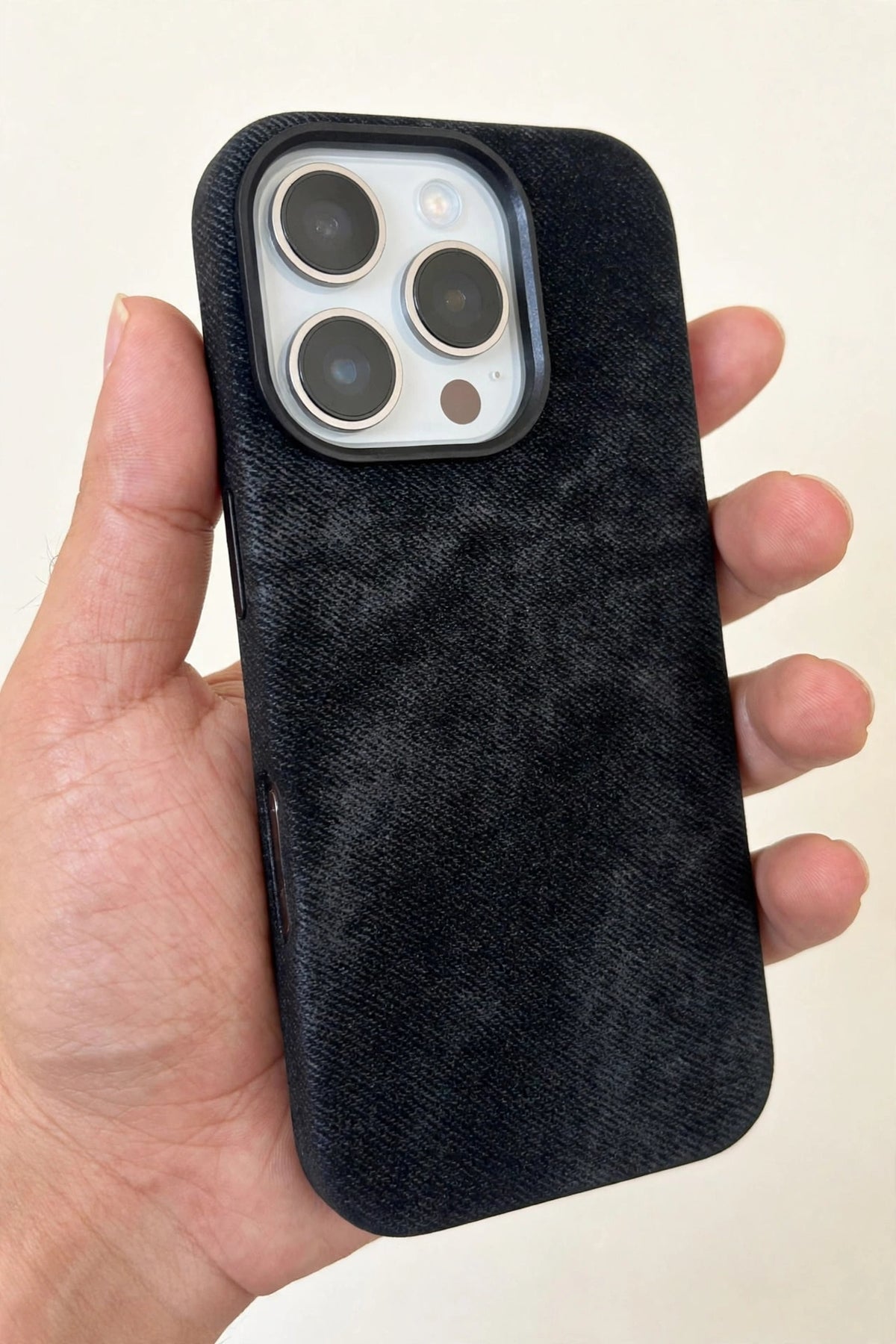iPhone 16 Pro Max | Dark Edition Bundle